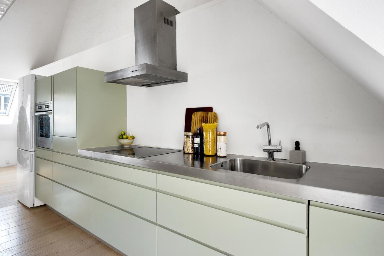 Sanders Main - Endearing Two-Bedroom Duplex Apartment With A Balcony Next To Magical Nyhavn 코펜하겐 외부 사진
